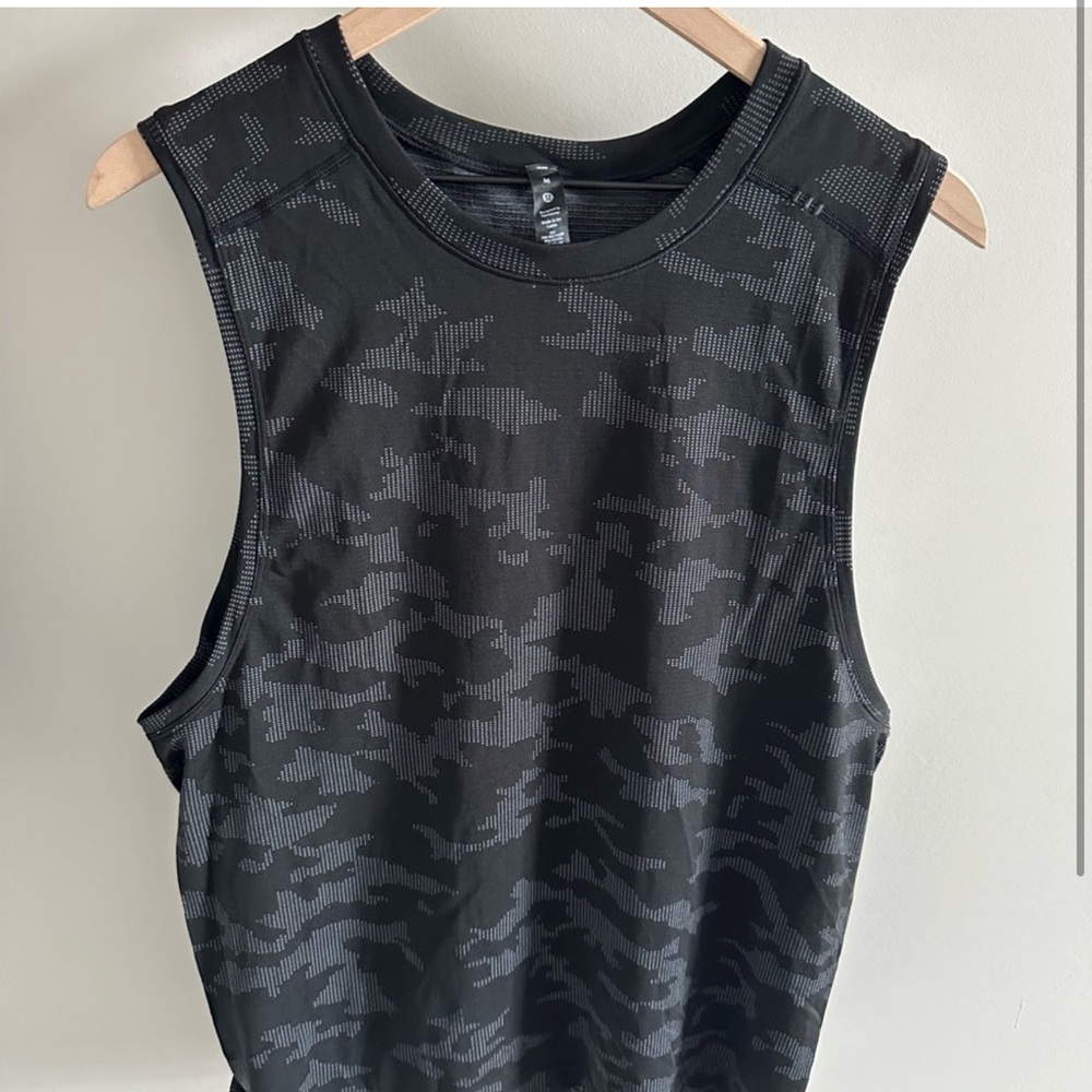 Lululemon Metal Vent Tank